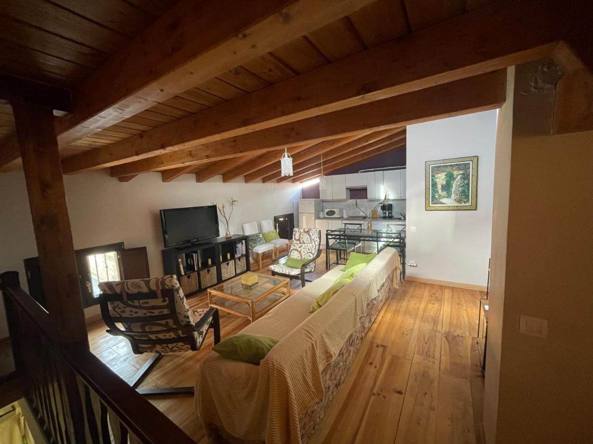 Apartmán Atico Aires De Gredos Candeleda Exteriér fotografie