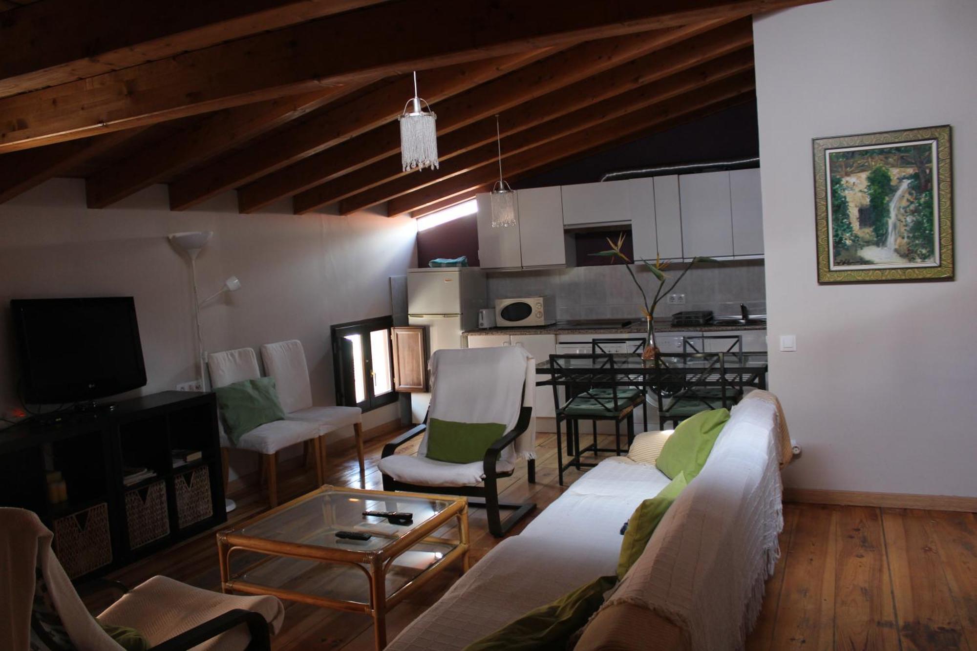 Apartmán Atico Aires De Gredos Candeleda Exteriér fotografie