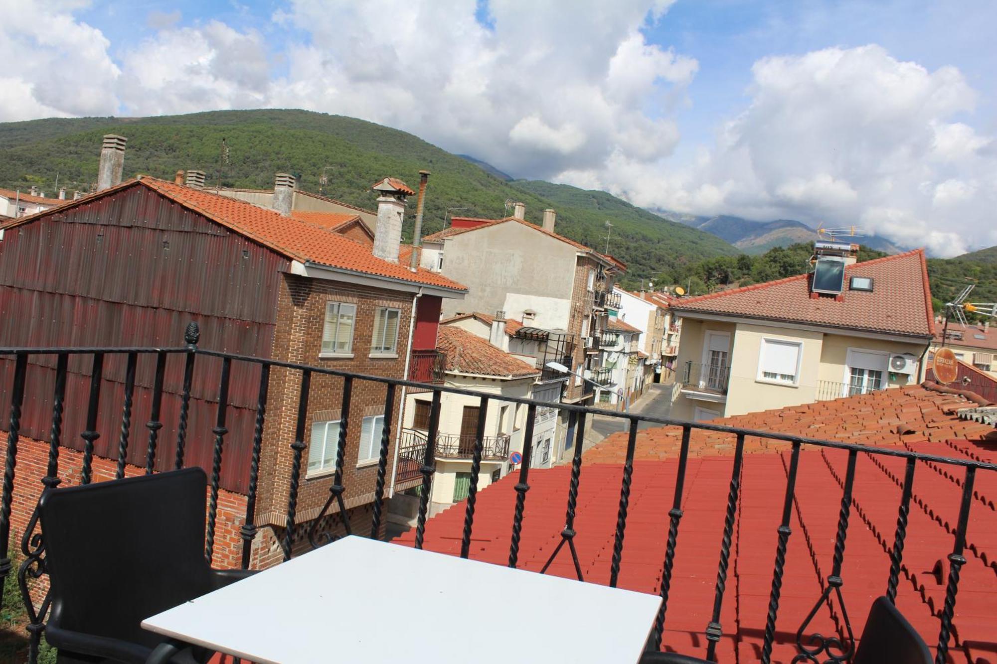 Apartmán Atico Aires De Gredos Candeleda Exteriér fotografie