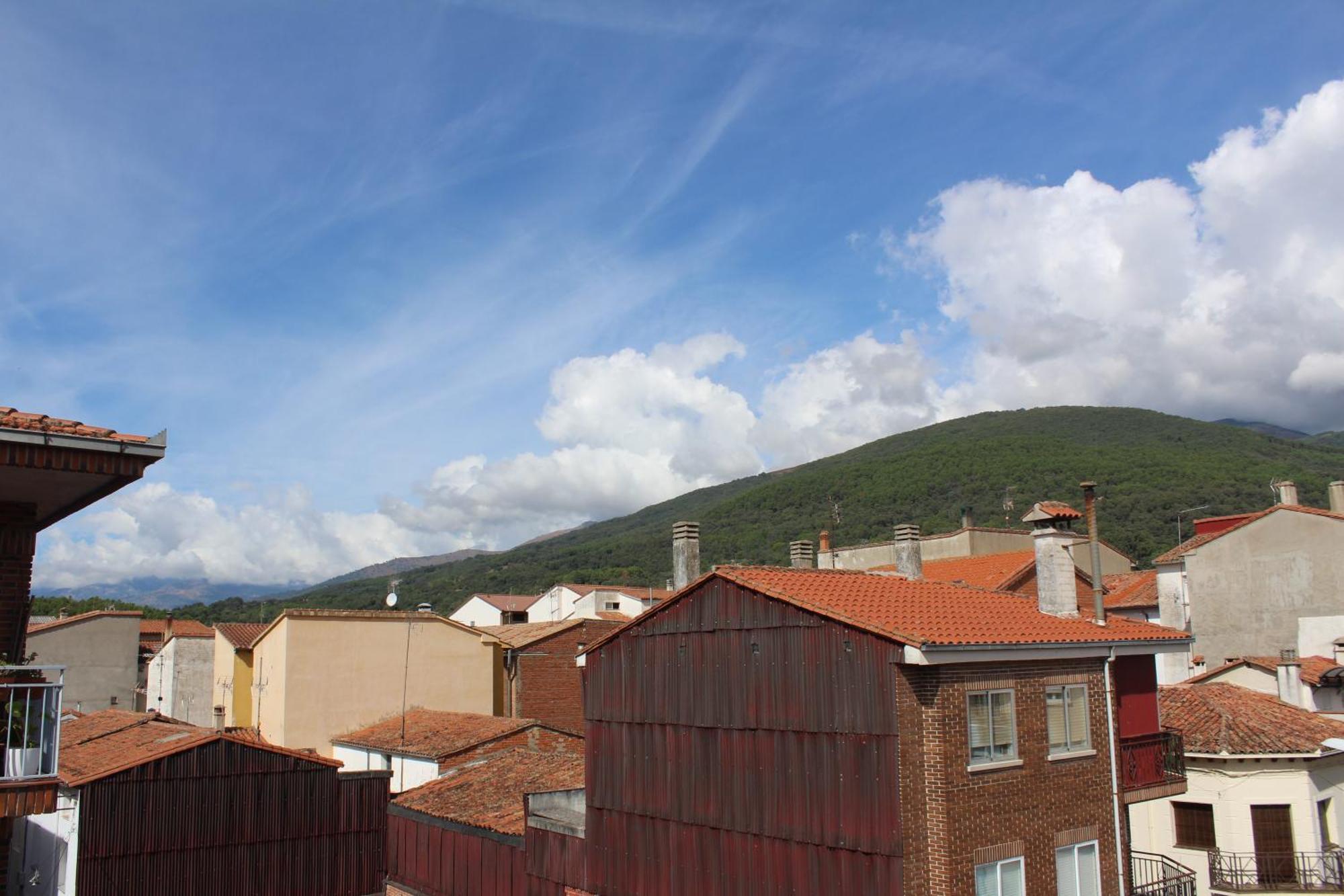 Apartmán Atico Aires De Gredos Candeleda Exteriér fotografie
